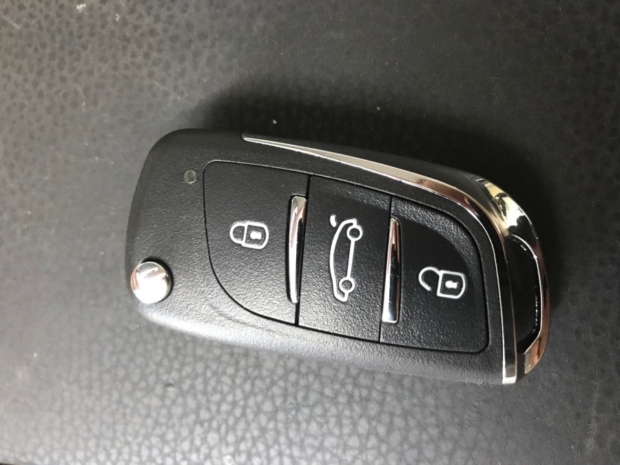 Schlüssel für Dacia Duster